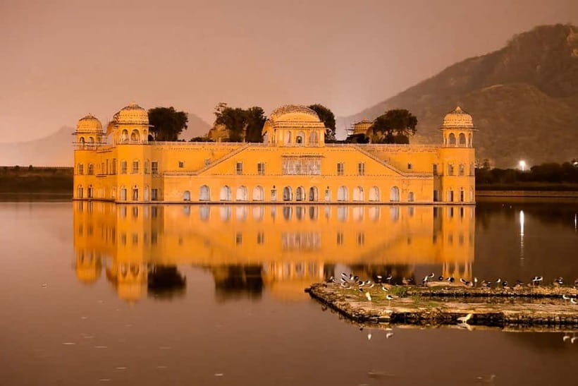 Jaipur: Private Evening Tour with Monkey Temple Sunset - Jal Mahal: a quick stop for the classic lake view