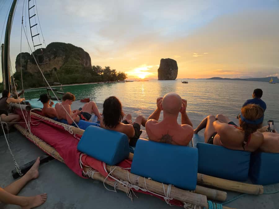Krabi: 4-Island Sunset Snorkeling Tour & Bioluminescent Swim - Ko Ya Wa Sam sets the tone