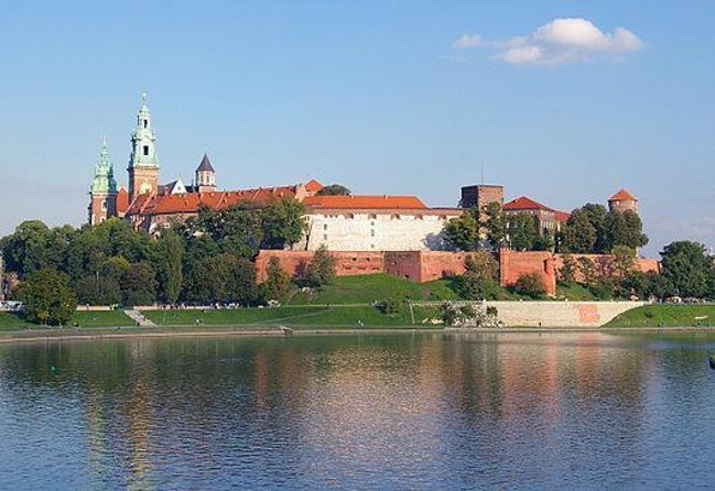 Krakow by night 60 minutes cruise The Vistula River Krakow - What this one-hour Krakow cruise is really like