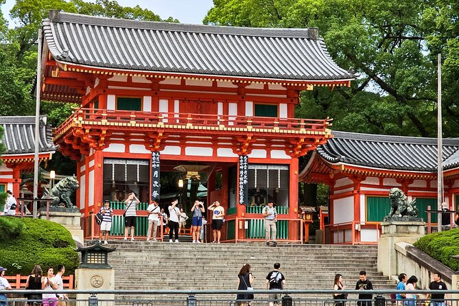 Kyoto Gion Night Walk & Geisha District Guided Tour - Practical advice for making the walk easier