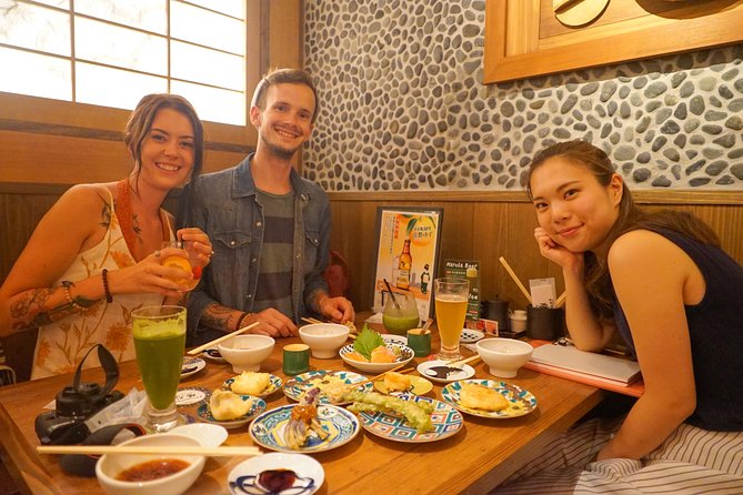 Kyoto Night Foodie Tour in Gion (9+ dishes + 6 Sake tastings) - Key points to know before you book