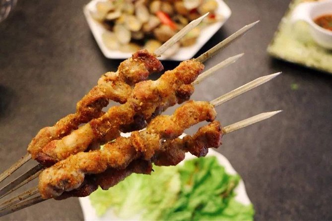 Late Night Food Tour in the Shanghai's French Concession - Xintiandi starts the meal with Shanghai flavor