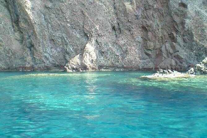 Lipari - Panarea - Stromboli by night - Why this Tropea cruise is built around Stromboli