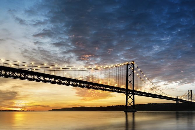 Lisbon by Night Tour: Fado Show and Dinner with Pick-up - Rossio adds a public tribute to the music