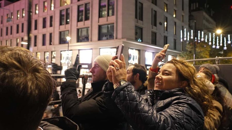 London: Christmas Lights Nighttime Bus Tour with Live Guide - Is the $40.41 price good value?