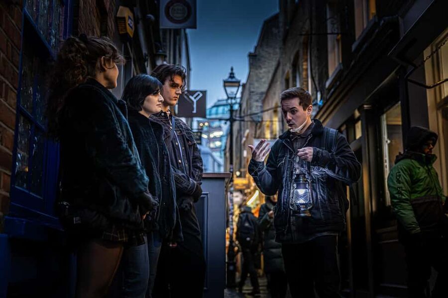 London: Interactive Jack the Ripper Night Walking Tour - Princelet Street and the lives behind the headlines