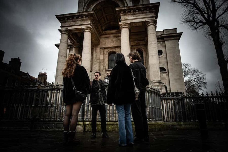 London: Interactive Jack the Ripper Night Walking Tour - Puma Court and the value of seeing the places