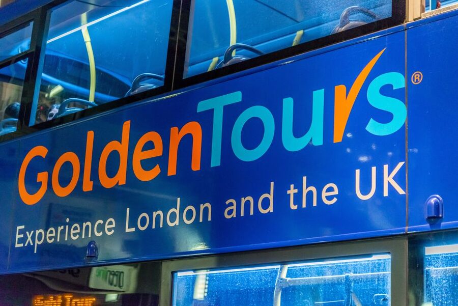 London: Nighttime Open-Top Sightseeing Tour with Live Guide - Trafalgar Square and Piccadilly Circus after sunset