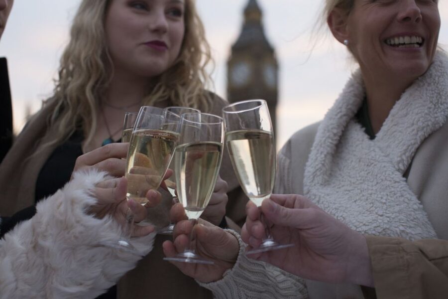 London: River Thames Evening Cruise with Bubbly and Canapés - FAQ