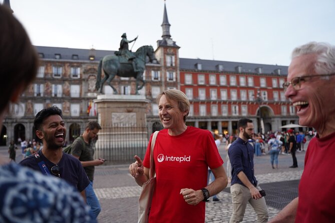 Madrid by Night: Tapas Crawl, Local Drinks & Hidden Gems - What you will actually eat and drink