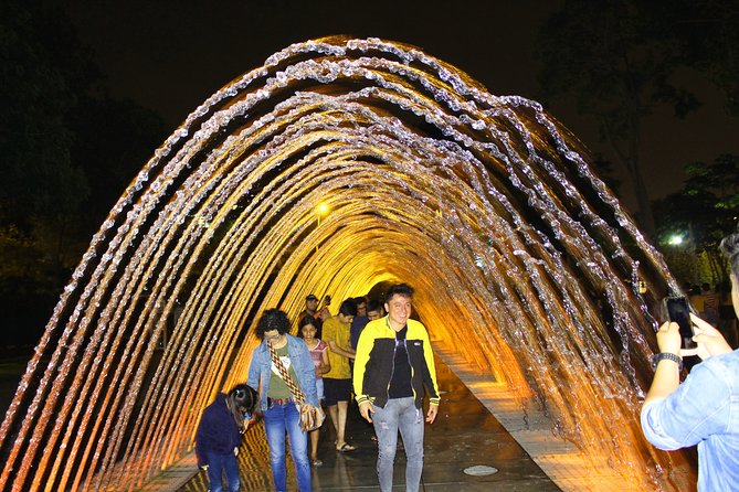 Magic Fountains Park & Bohemian Barranco at Night (Small Group) - What the three-hour timing really means
