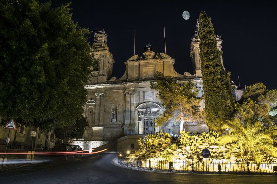 Malta By Night - Valletta, Birgu, Mdina & Mosta - Private transport, group size, and the $148 price
