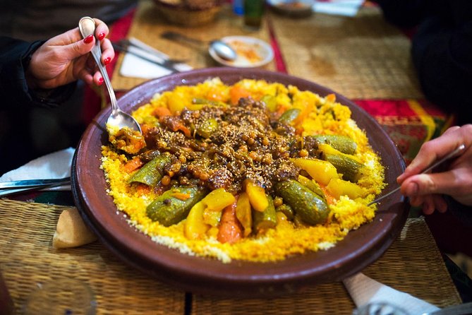 Marrakech: Street Food Tour by Night - Souk Semmarine and the market stalls