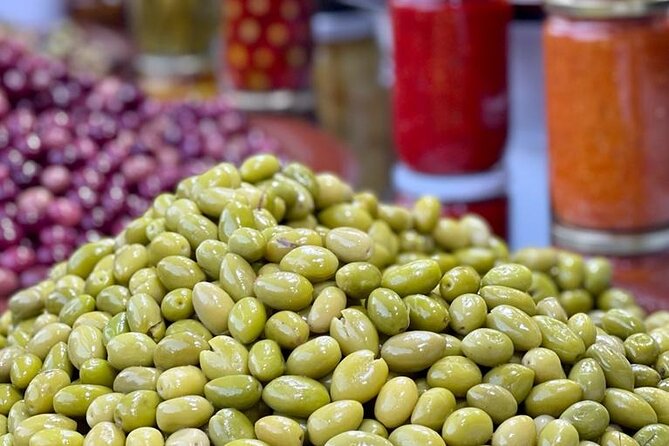Marrakech: Street Food Tour by Night - Group size, guides, and the feel of the evening