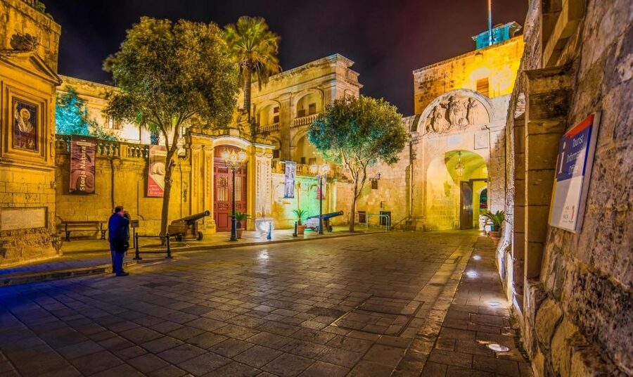Mdina: Valletta Waterfront Area, Mdina, and Rabat Night Tour - Rabat’s old streets before Mdina
