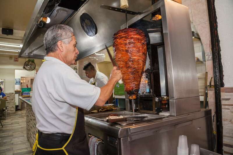 Mexico City: Tacos & Mezcal Night Food Tour - Stop three: suadero, the classic late-night favorite