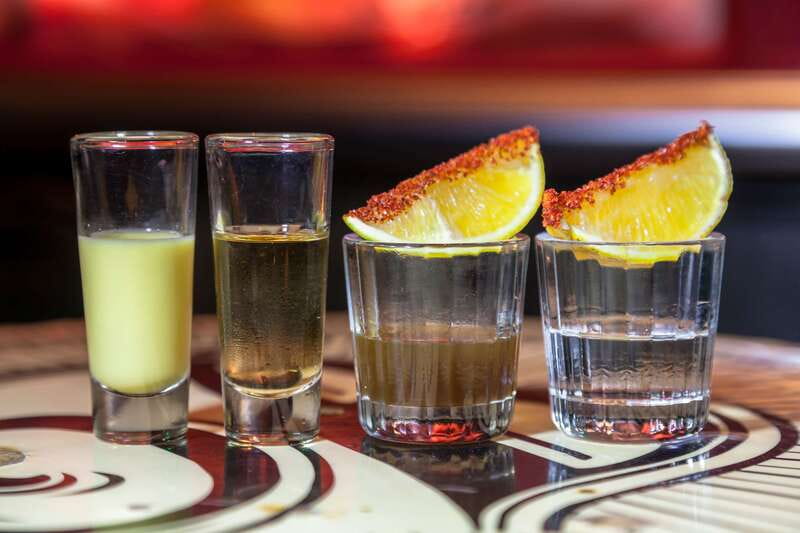 Mexico City: Tacos & Mezcal Night Food Tour - The finale: al pastor and Mexico City after dark