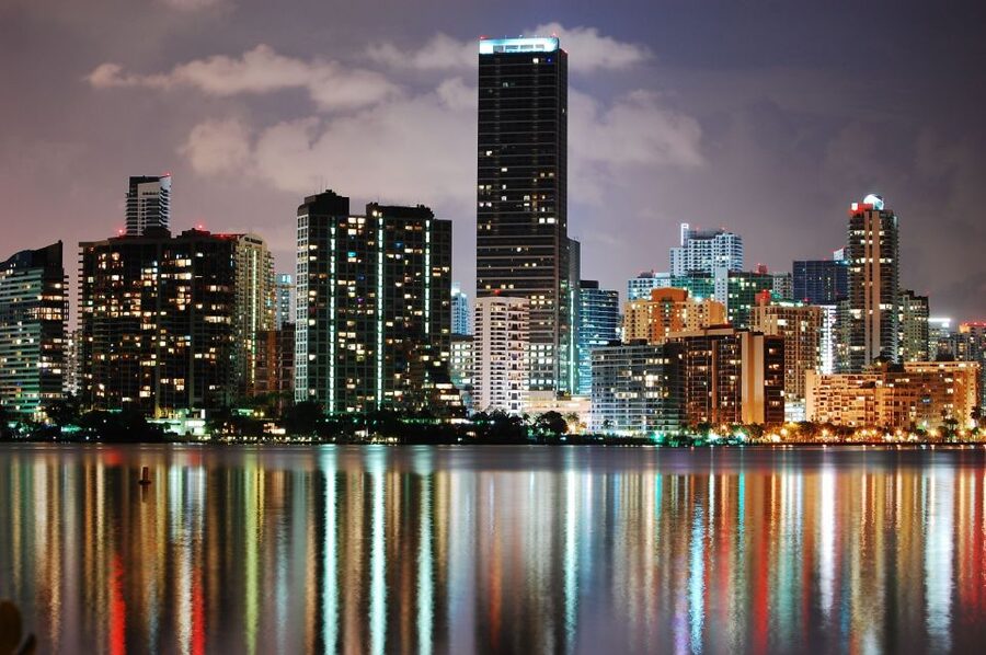 Miami: Open-top Bus Sightseeing Night Tour with Live Guide - Returning through Downtown and Brickell