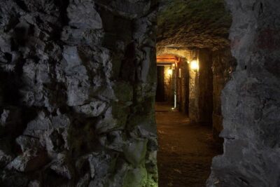 Multi-Sensory Night Walking Tour with Haunted Vaults in Edinburgh