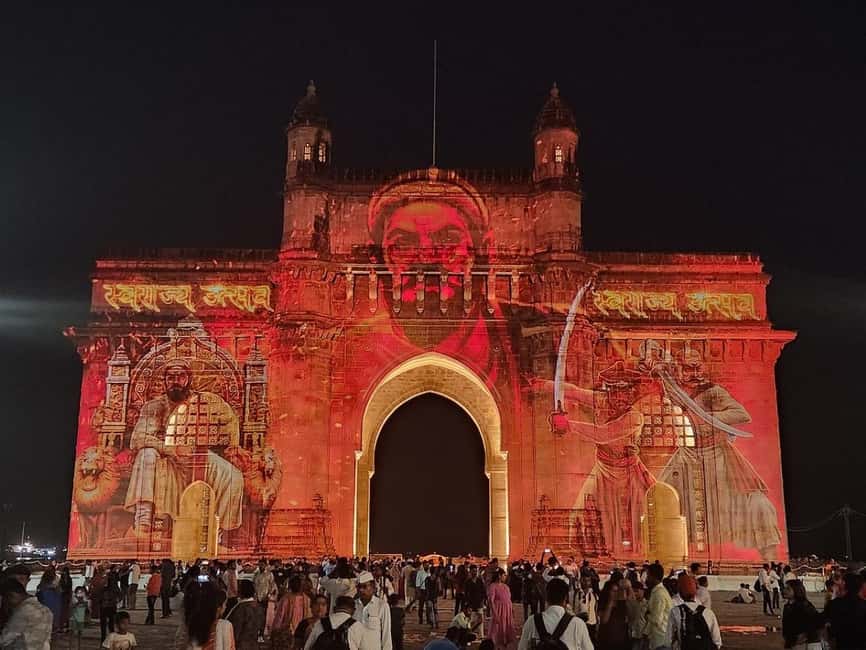 Mumbai by Night: Private Iconic Sights Tour in Lights - Key points at a glance