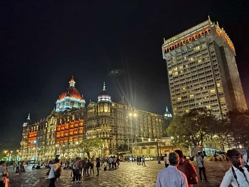 Mumbai by Night: Private Iconic Sights Tour in Lights - Malabar Hill, Hanging Gardens, and Kamala Nehru Park