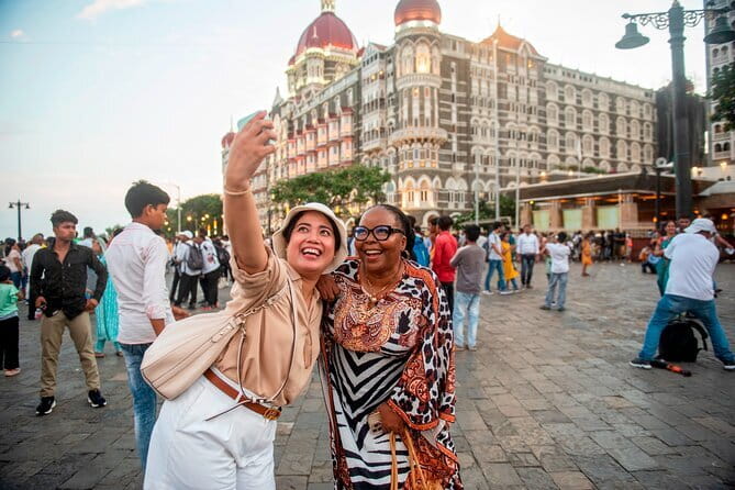 Mumbai by Night: Private Tour of Iconic Sights in Lights - Gateway of India: Mumbai’s harbor landmark