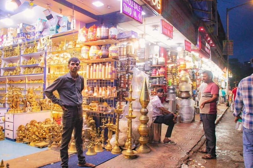 Mumbai: Street Food and Night Markets Tour - Who should book this experience?