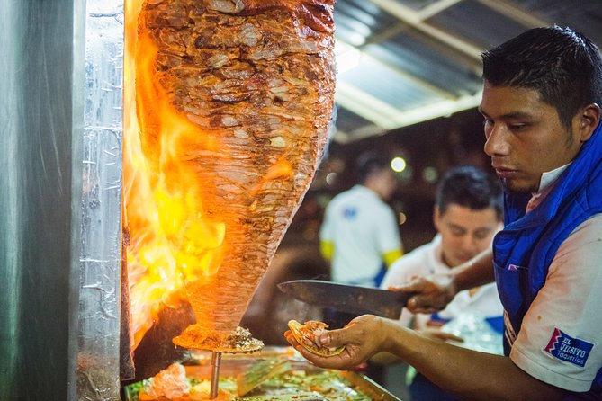 Narvarte At Night: Tacos, Chelas & Mezcal - A small group changes the feel of the tour