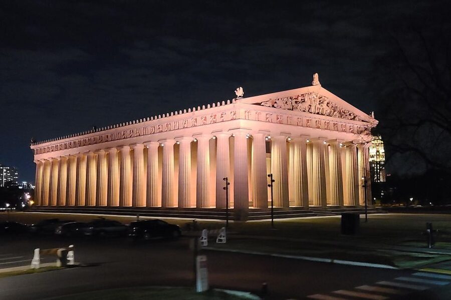 Nashville: Music City Nighttime Trolley Tour - The Parthenon and the Tennessee State Capitol