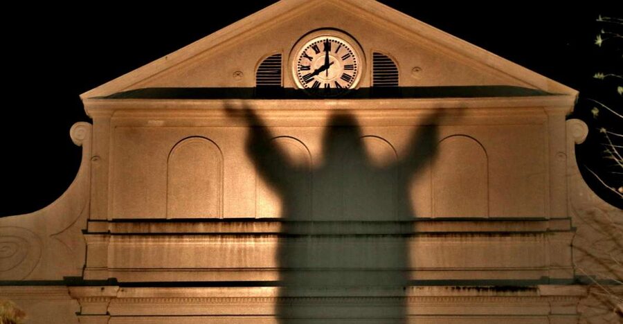 New Orleans: 5 in 1 Ghost & Mystery Evening Tour - Starting at the Vampire Apothecary on St. Peter Street