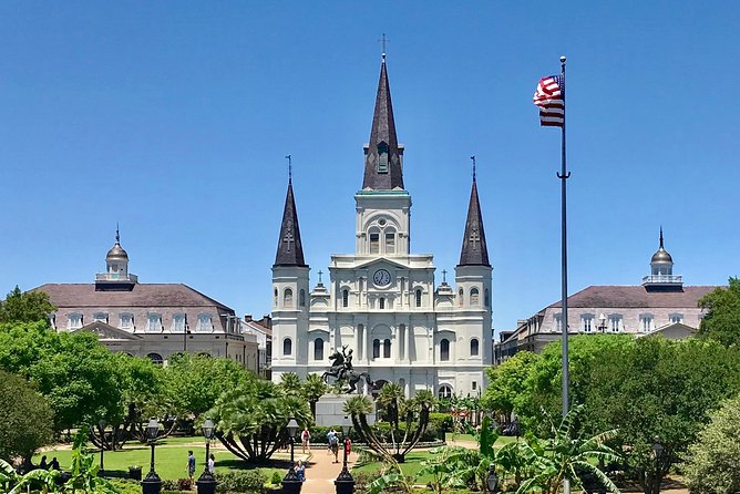 New Orleans Brothels, Bordellos, and Ladies of the Night Tour - A drink and the port stories near the French Market