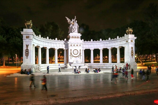 Night Tour of Mexico City Panoramic Ride on a Double-Decker Bus - The upper deck is the main attraction