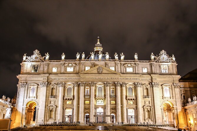 Night Tour of Rome with Local Pizza Dinner and Gelato Experience - The gelato stop is more than an afterthought