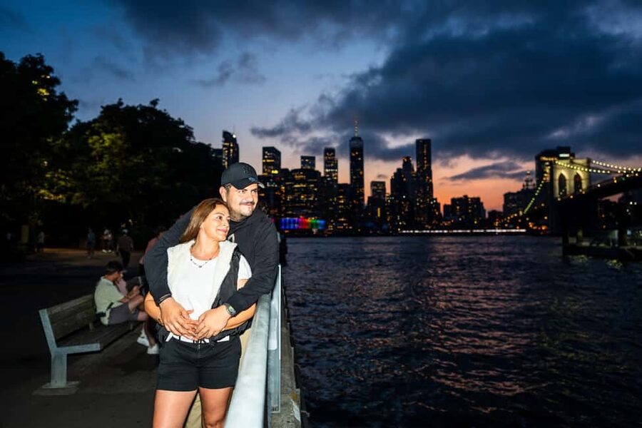 NYC at Night: 3-Hour Luxury Bus Tour of Top Highlights - The Manhattan Bridge leads to the best view