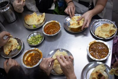 Old Delhi Night Food Tour – Kitchens & Local Stories