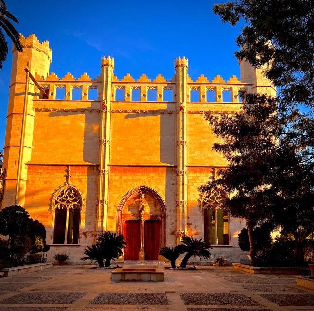 Palma de Mallorca: Old Town Atmospheric Evening Tour - What the $46 price buys you