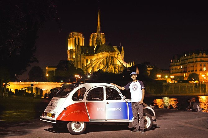 Paris and Montmartre 2CV Tour by Night with Champagne - Paris by night in a Citroën 2CV