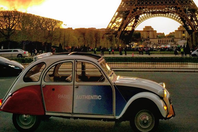 Paris and Montmartre 2CV Tour by Night with Champagne - The vintage-car tradeoff