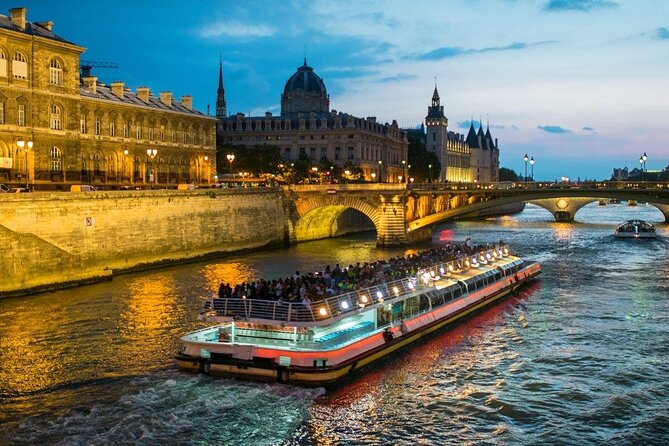Paris Private Night Tour with River Cruise and Champagne Option - Why Paris at night works so well