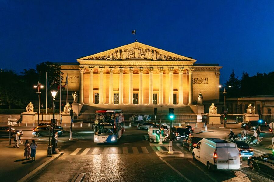 Paris: Tootbus Panoramic by Night Bus Tour with Audioguide - Key points to know before you board