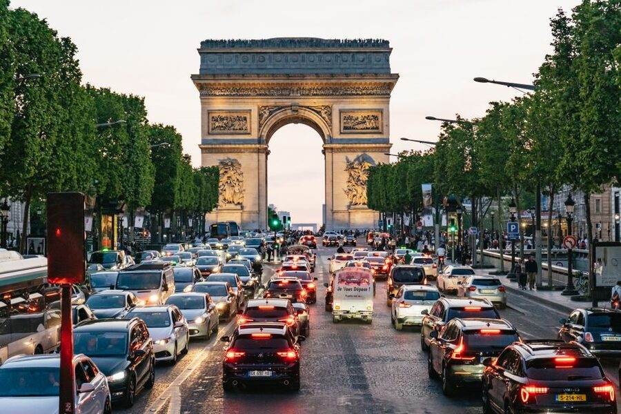 Paris: Tootbus Panoramic by Night Bus Tour with Audioguide - Starting at the Louvre after sunset