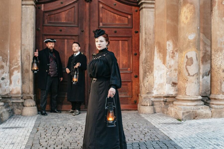 Prague: Ghosts and Legends Nighttime Guided Walking Tour - Storytelling quality matters more than the route