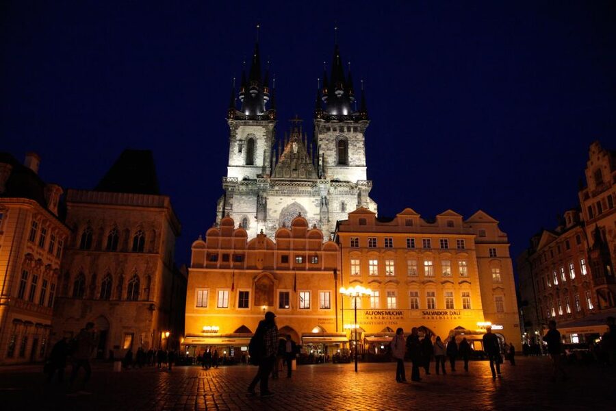 Prague: Ghosts and Legends of the Old Town Evening Tour - Why Prague’s Old Town suits a ghost walk