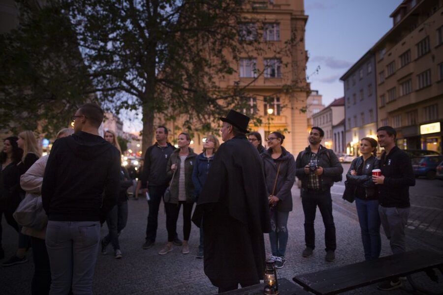 Prague: Ghosts and Legends of the Old Town Evening Tour - What the guides do well