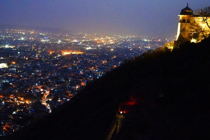 Private Jaipur Night Tour with Nahargarh Sunset Views - Royal Gaitor gives the evening some quiet