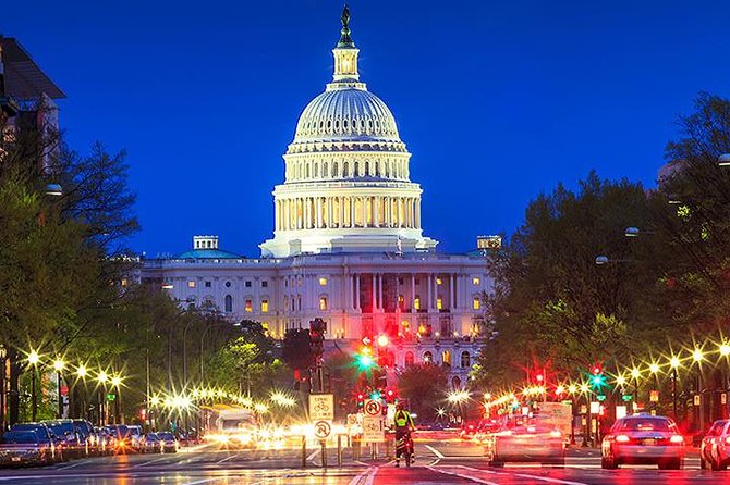 Private Night-Time Monuments Tour of DC for up to 10 Guests - The White House is a quick but essential stop