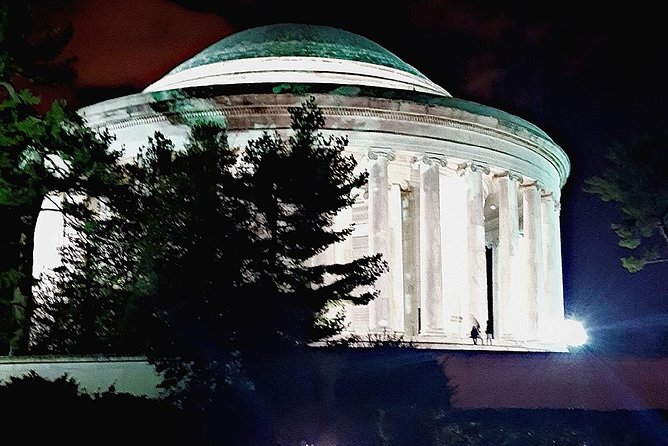 Private Night-Time Monuments Tour of DC for up to 10 Guests - The Marine Corps War Memorial rewards the short drive
