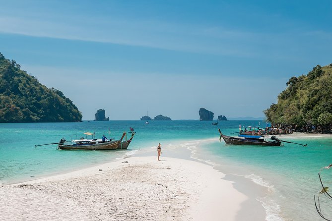 Private Tour to Hong Islands & 4 Islands with Sunset & Night Snorkel - Tup Island and its turquoise water