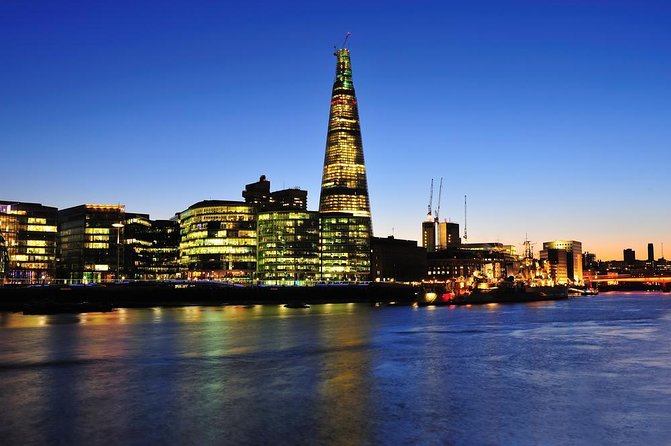 River Thames Evening Cruise with Sparkling wine and Canapés - Key points to know before boarding