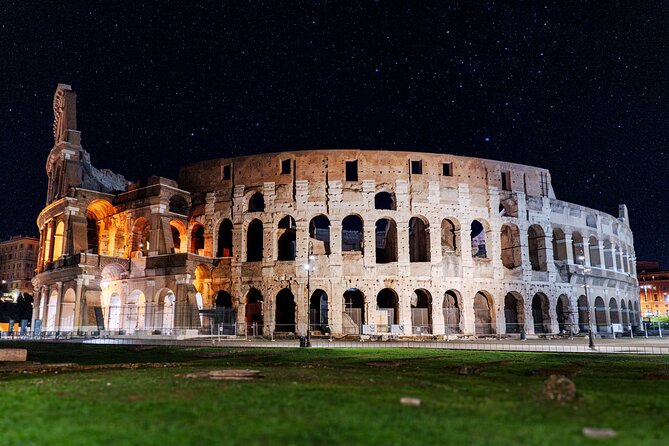 Rome After Dark: Explore the Eternal City Under the Moonlight - St. Peter’s Square under the lights